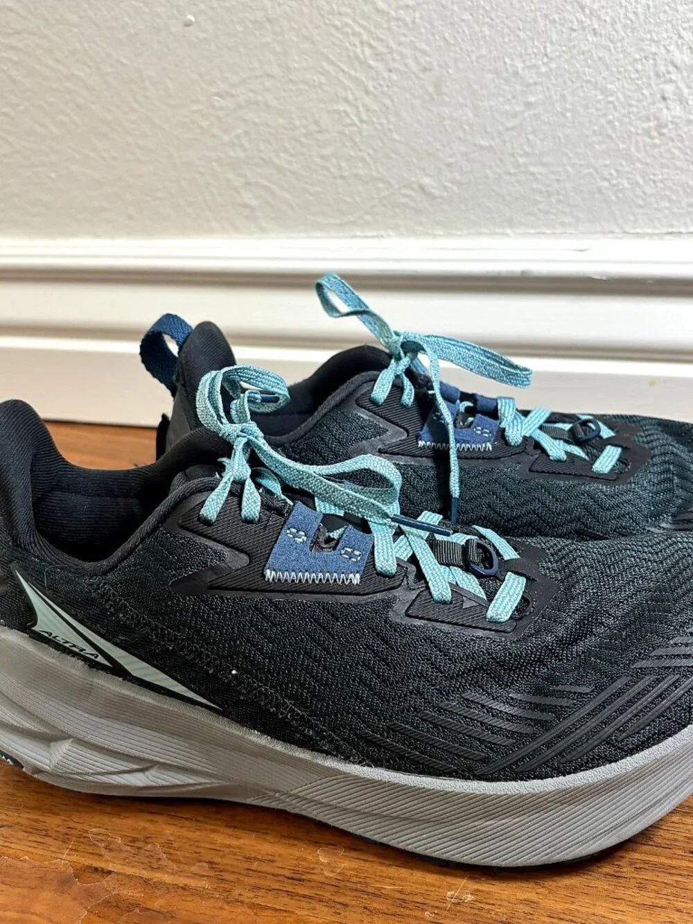 Altra Experience Wild Trail Running Shoes Womens 10 Black Blue MaxTrac Hiking - Picture 5 of 5